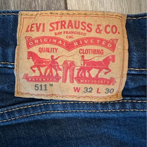 Levi’s 511 Straight Leg Stretch Jeans Dark Wash Distressed Size 32x30 - Picture 3 of 8